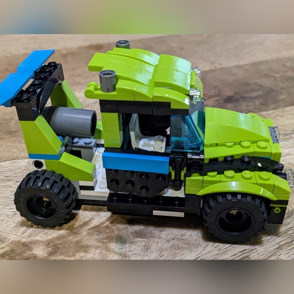 Lego 31074 Creator 3 in 1 Rocket Rally Car - Picture 10 of 16